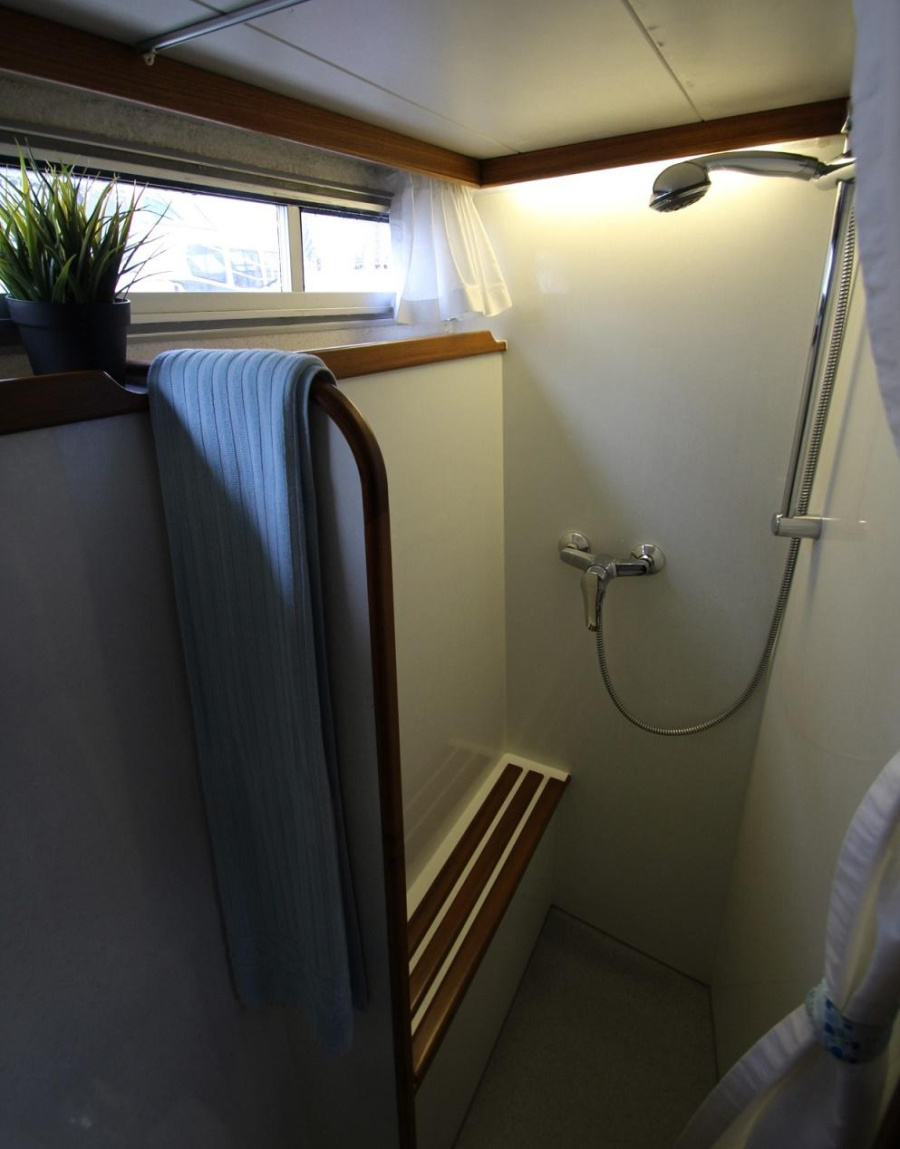 Photo #14 - PedroSolano 38 (Martha) in Waren - 1811
