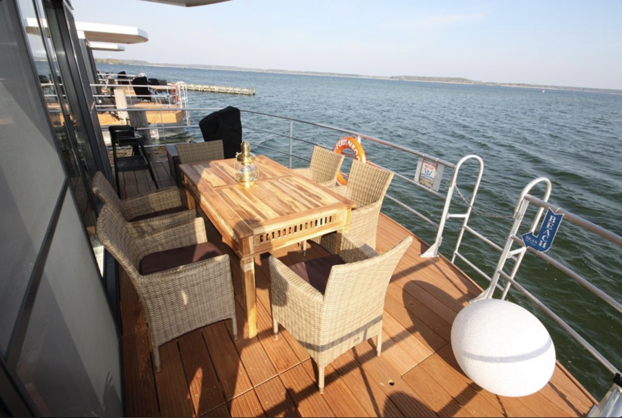 Photo #16 - 1Floating 44 Schwimmferienhaus (MeinFERIENBOOT 1 (fest liegend)) in Fleesensee - 1832