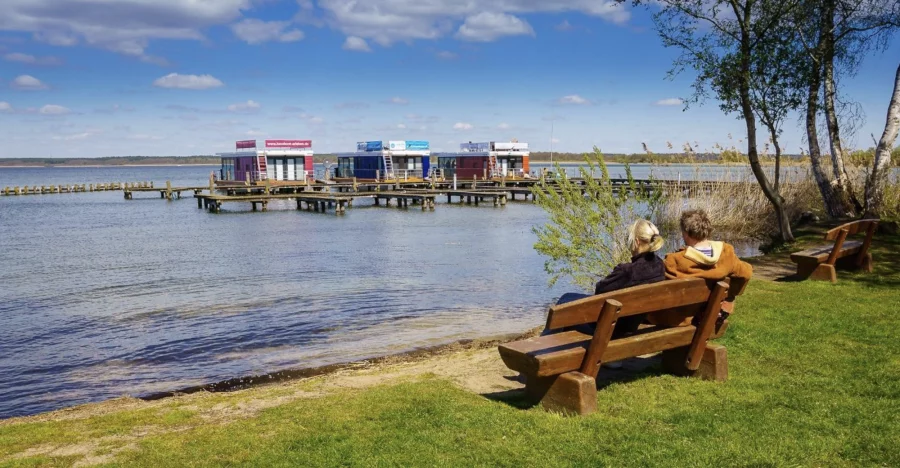 1Floating 44 Schwimmferienhaus (MeinFERIENBOOT 3 (fest liegend))  - 0