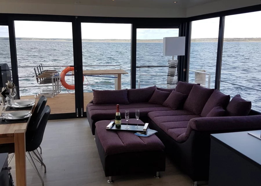 1Floating 44 Schwimmferienhaus (MeinFERIENBOOT 3 (fest liegend))  - 3
