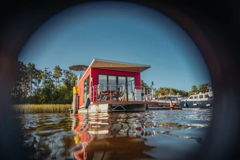 FLOATING33 (Hausboot Enola)  - 2