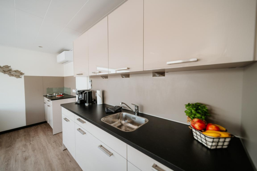Photo #8 - FLOATING33 (Hausboot Red Pearl) en Zehdenick - 1858