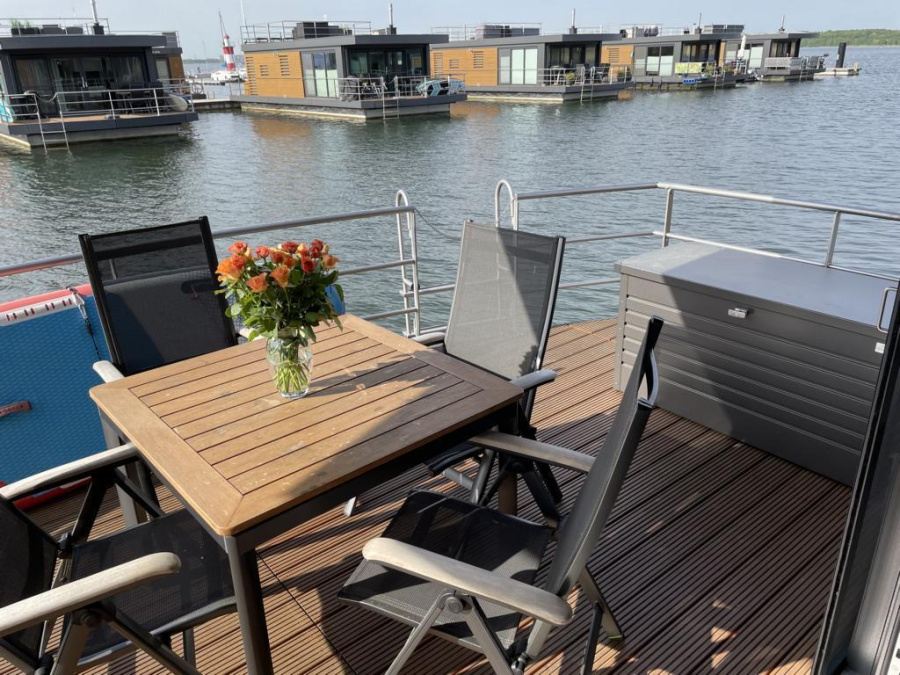 Photo #7 - FLOATING44-2 (Hausboot Heaven on Earth) in Boxberg - 1864