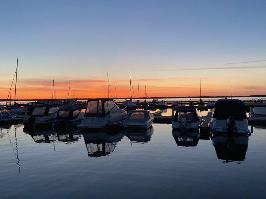 FLOATING44 (Hausboot the Hideaway LP25)  - 1