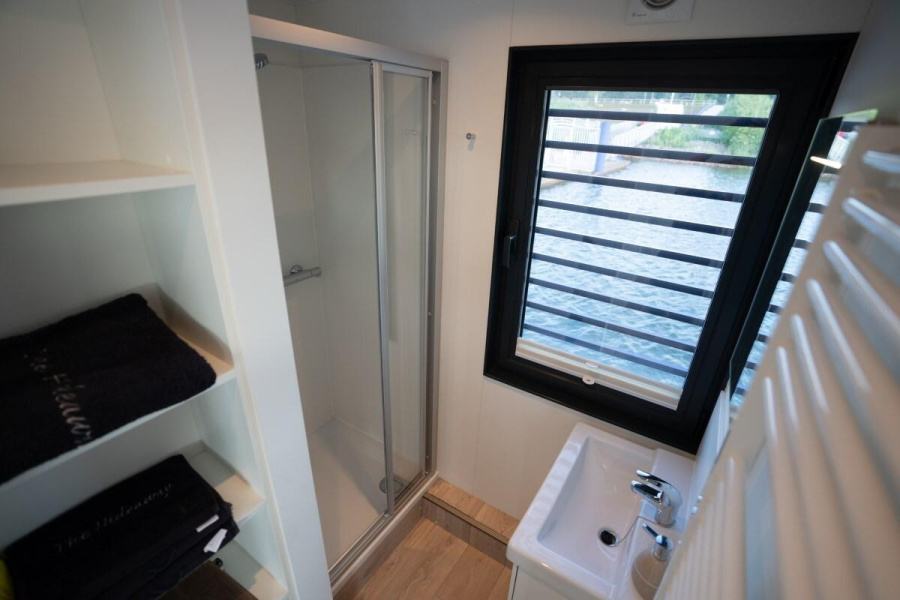 Photo #5 - FLOATING44 (Hausboot the Hideaway LP25) en Boxberg - 1875