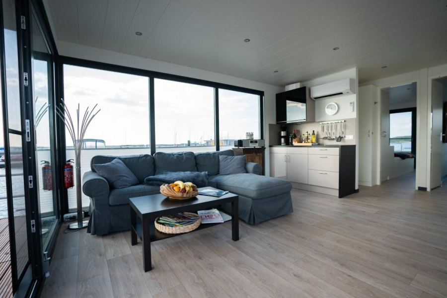 Photo #13 - FLOATING44 (Hausboot the Hideaway LP25) en Boxberg - 1875