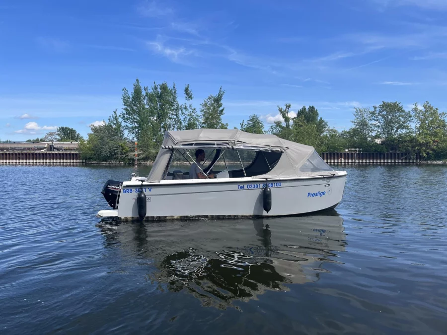Alonsea560 Charter (Prestige)  - 2