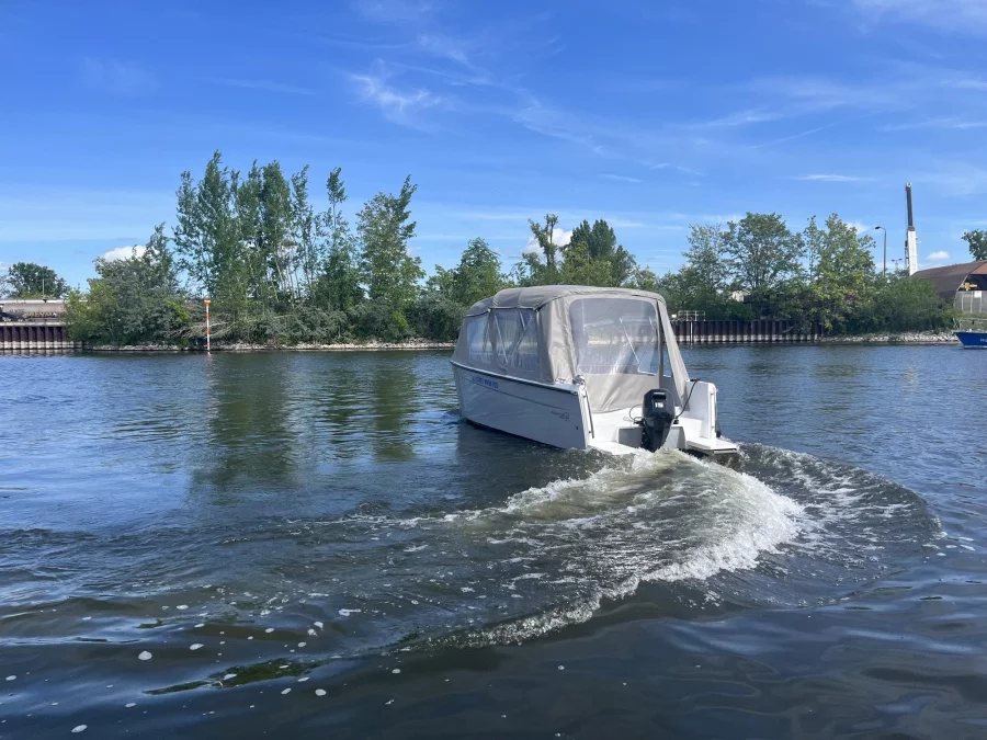 Alonsea560 Charter (Prestige)  - 1
