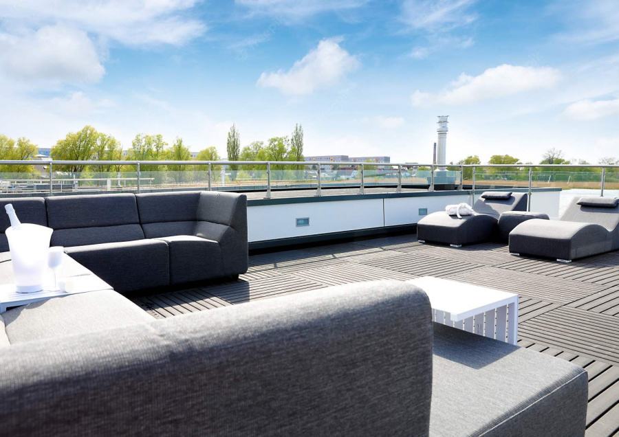 Photo #1 - FLOATING85-2 (Hausboot Bernstein Suite) in -Damgarten - 1915