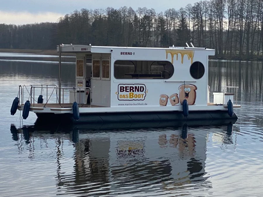 Rollyboot8.2 (Bernd das Boot 1)  - 0