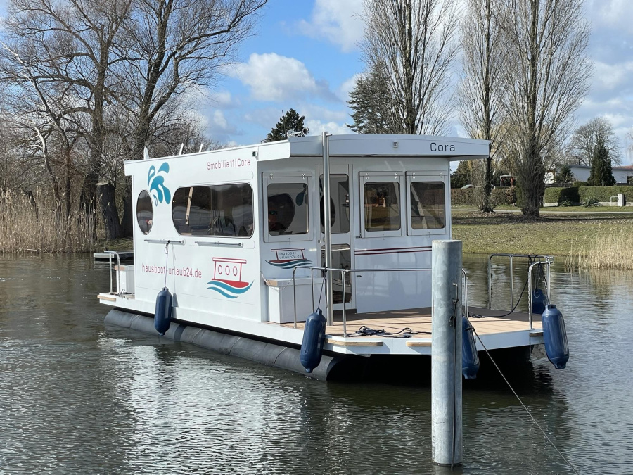 Photo #8 - RB2Rollyboot (Cora - Berlin by Boat - Free SUP-Board & WLAN-Hotspot) in Konigs Wusterhausen - 1954