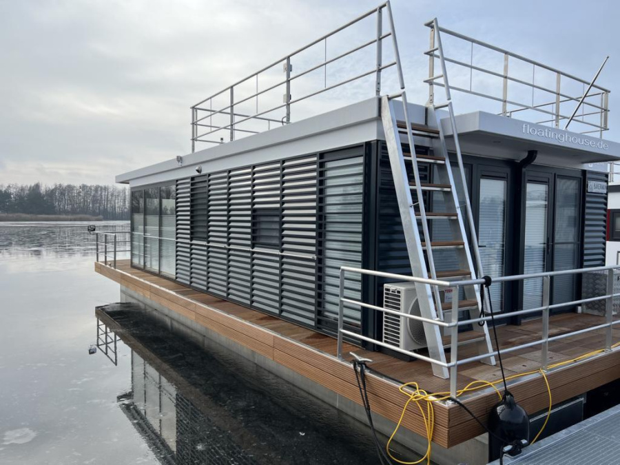 Photo #22 - FLOATING44 (Hausboot Bakerman) in Zehdenick - 1960