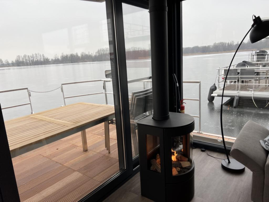 Photo #5 - FLOATING44 (Hausboot Bakerman) in Zehdenick - 1960