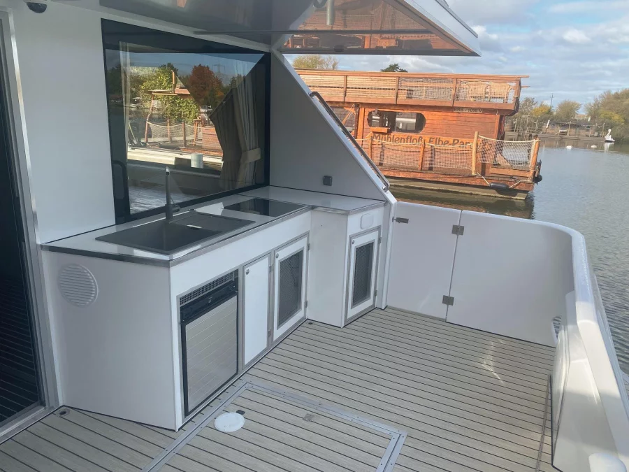 LuxbootLuxboot (Lillit 2)  - 7