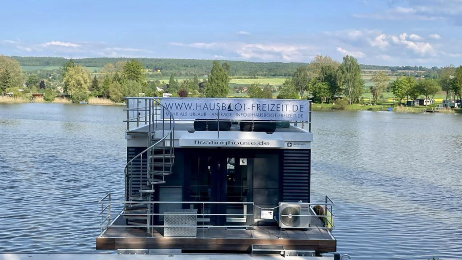 Photo #10 - FLOATING44 (Hausboot freiZeit - LP1) en Hoxter - 2001