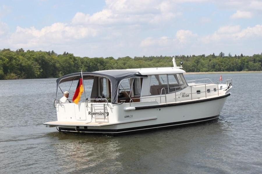 Photo #1 - LunaLuna 34 (Mira) in Yachthafen - 2006