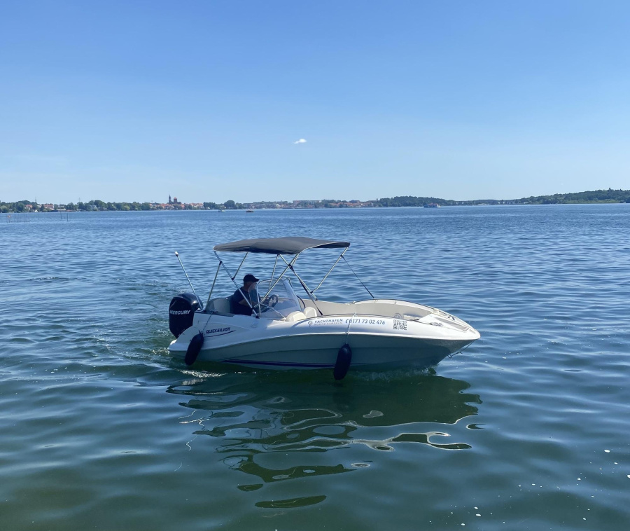 Photo #1 - TagescharterQuicksilver (Quicksilver 505 Commander) in Yachthafen Müritz - Kamerun - 2023