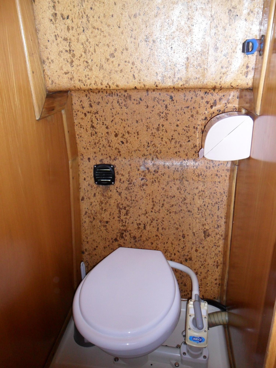 Photo #11 - Low CostRenaud 8000 (1253) en Digoin - 2058