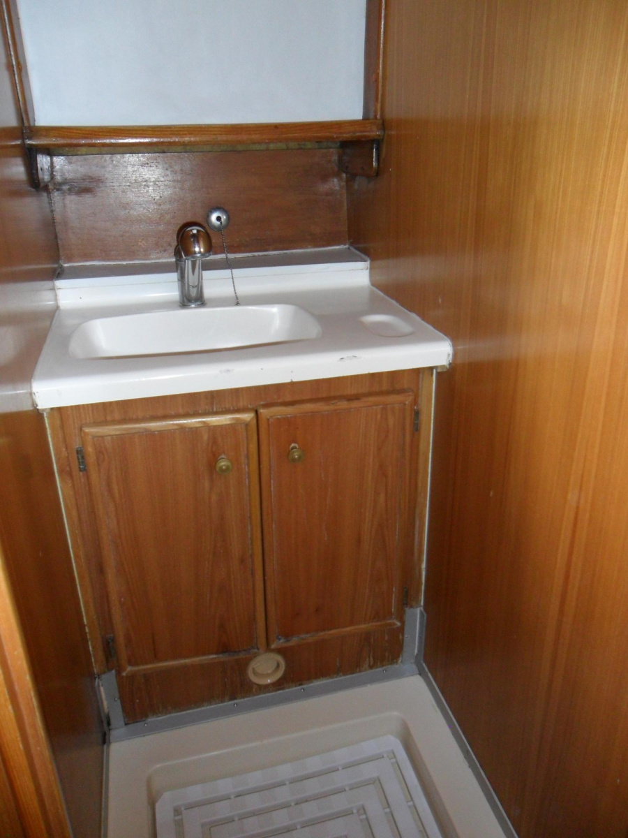 Photo #9 - Low CostRenaud 8000 (1253) en Digoin - 2058