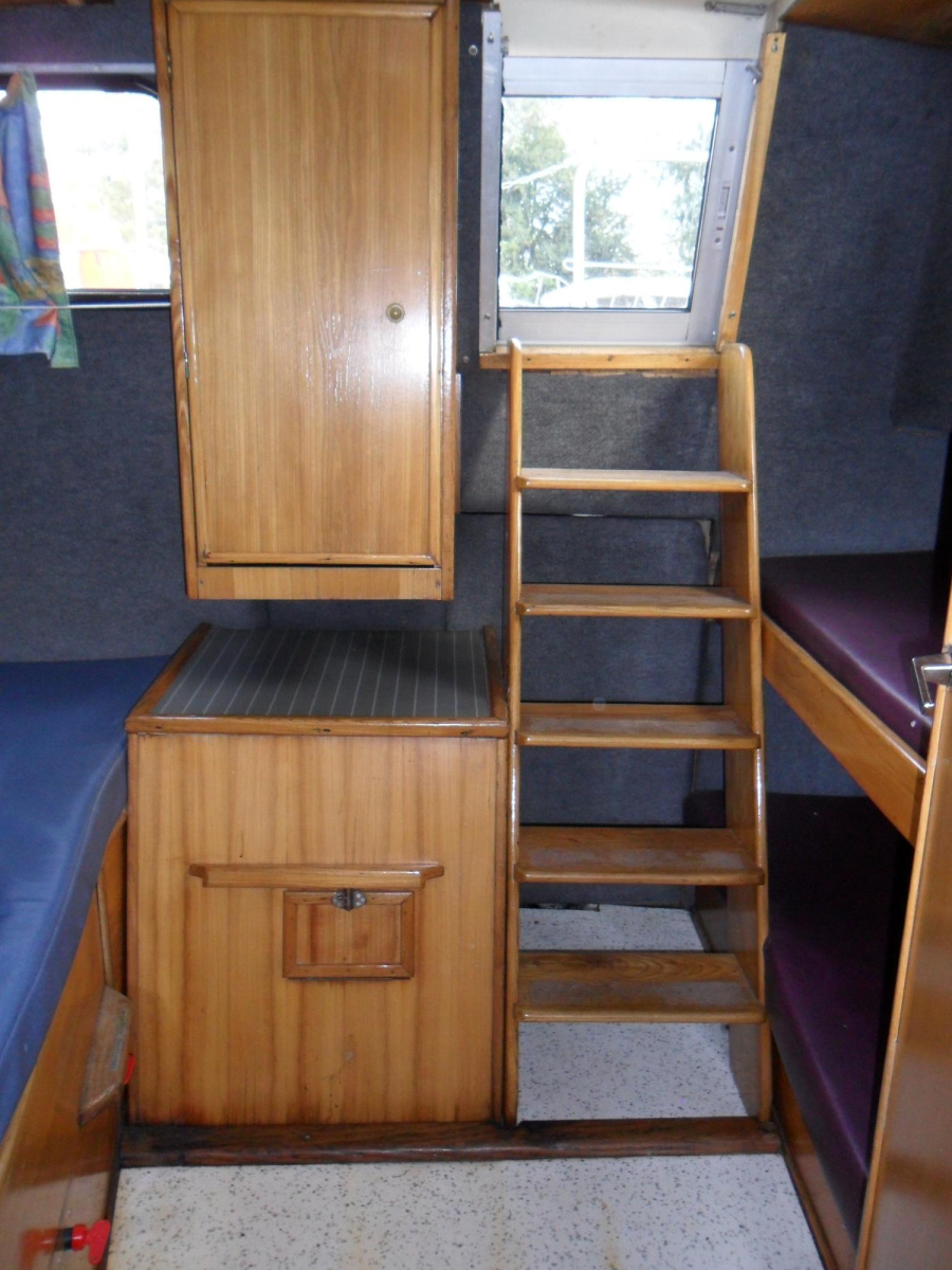 Photo #8 - Low CostRenaud 8000 (1253) en Digoin - 2058