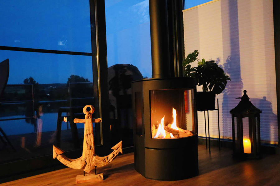 Photo #2 - FLOATING44 (Hausboot CALIENE - LP9) en Hoxter - 2082