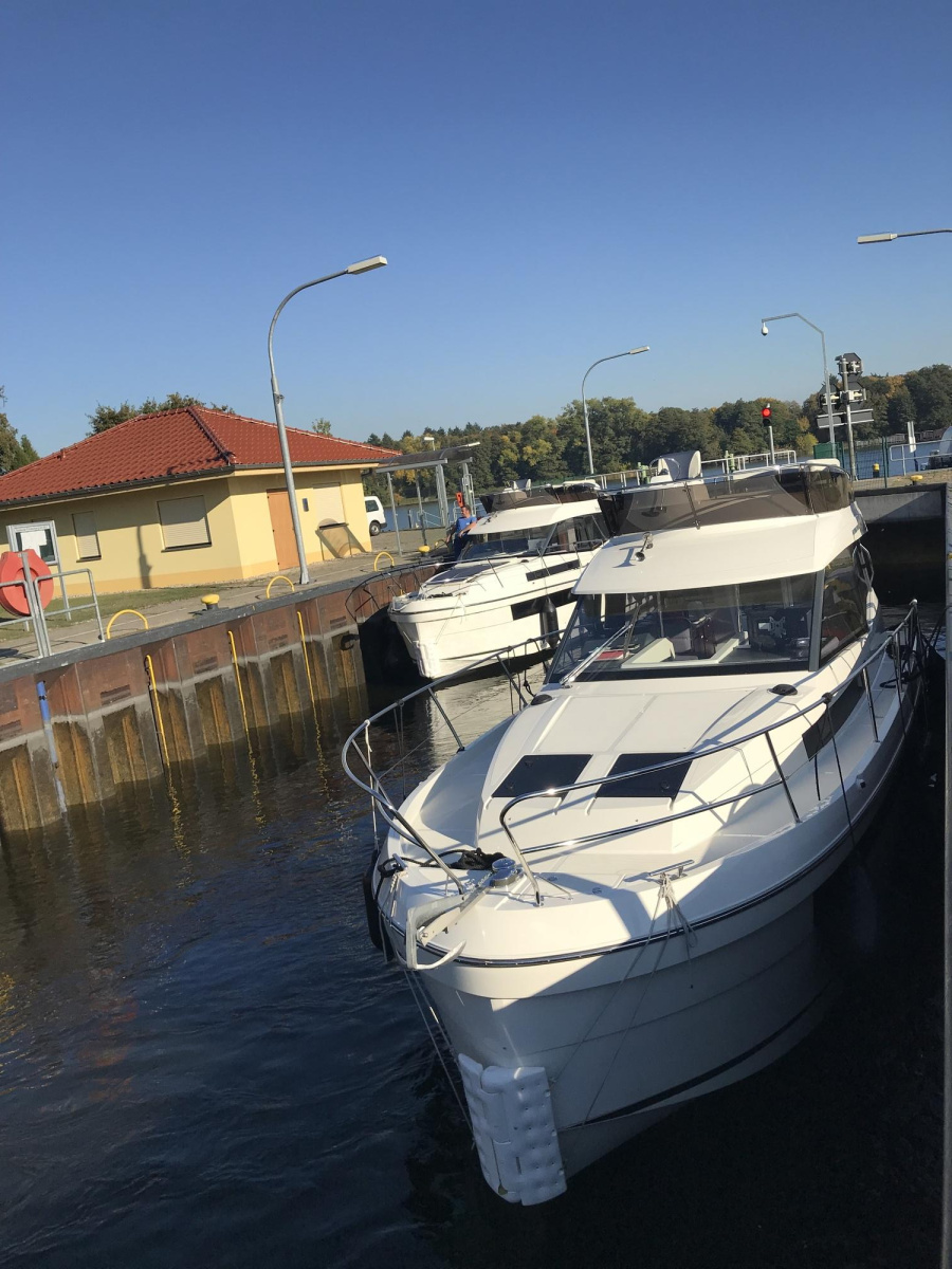Photo #33 - Platinum989 Flybridge (Wieder`n Max) in Rheinsberg - 2094