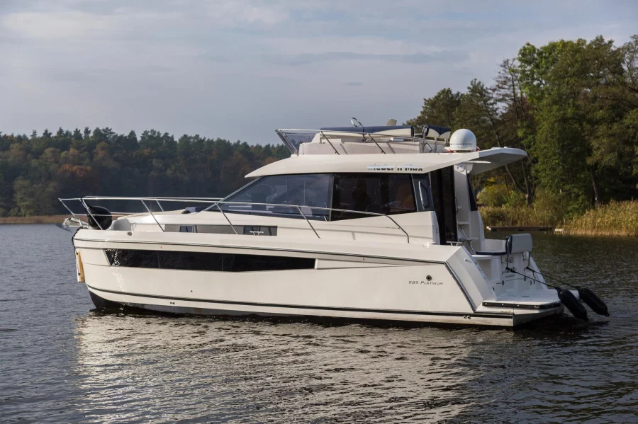 Platinum989 Flybridge (Wieder`n Max)  - 10