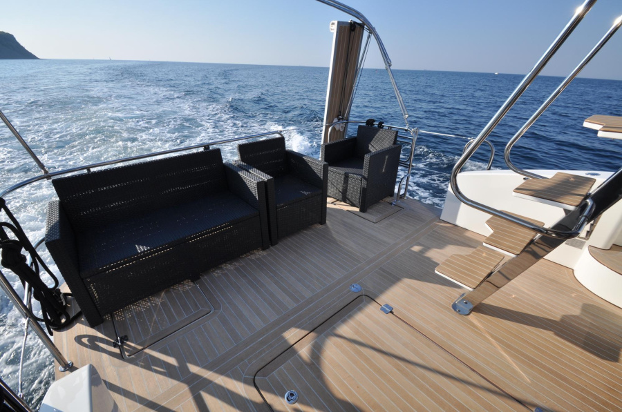 Photo #6 - Futura40 Flybridge (Dicker Max) en Rheinsberg - 2099