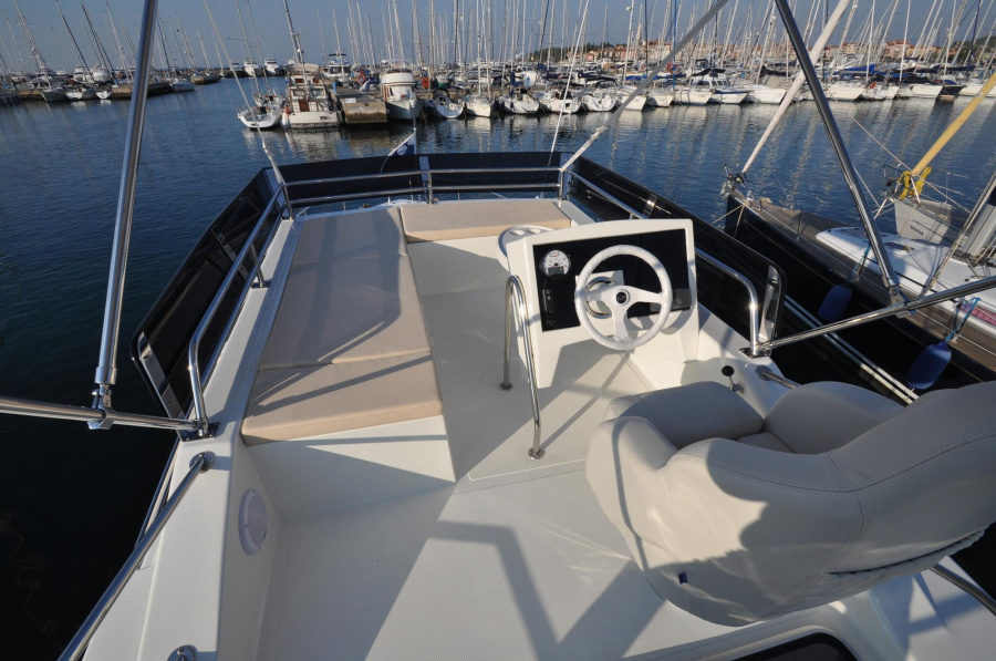 Photo #7 - Futura40 Flybridge (Dicker Max) en Rheinsberg - 2099