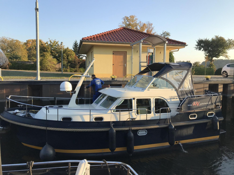 Photo #18 - Linssen29.9 AC (Großes Mäxchen) en Rheinsberg - 2107