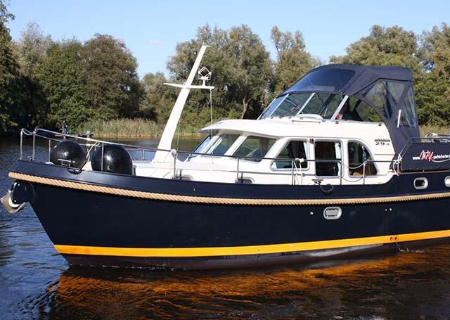 Photo #2 - Linssen29.9 AC (Großes Mäxchen) en Rheinsberg - 2107