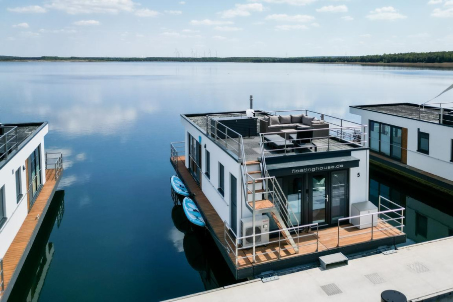 Photo #20 - FLOATING44-3 (Hausboot Queen - LP6) in Vetschau - 2128