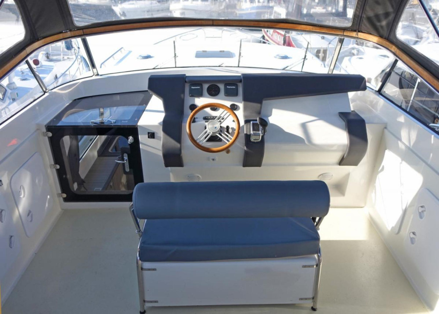 Photo #1 - Jetten41 Business Edition 2018 (Iva 2) in Marina Eldenburg - 2140