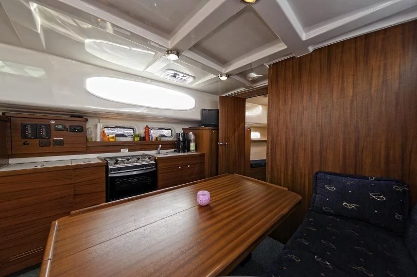 FB-YachtcharterDelphia Yachts / 1050 Escape (MY Constancia)  - 4