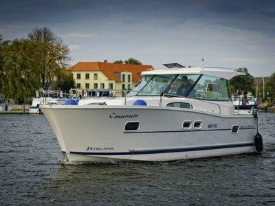 Photo #3 - FB-YachtcharterDelphia Yachts / 1050 Escape (MY Constancia) in Malchow - 2157