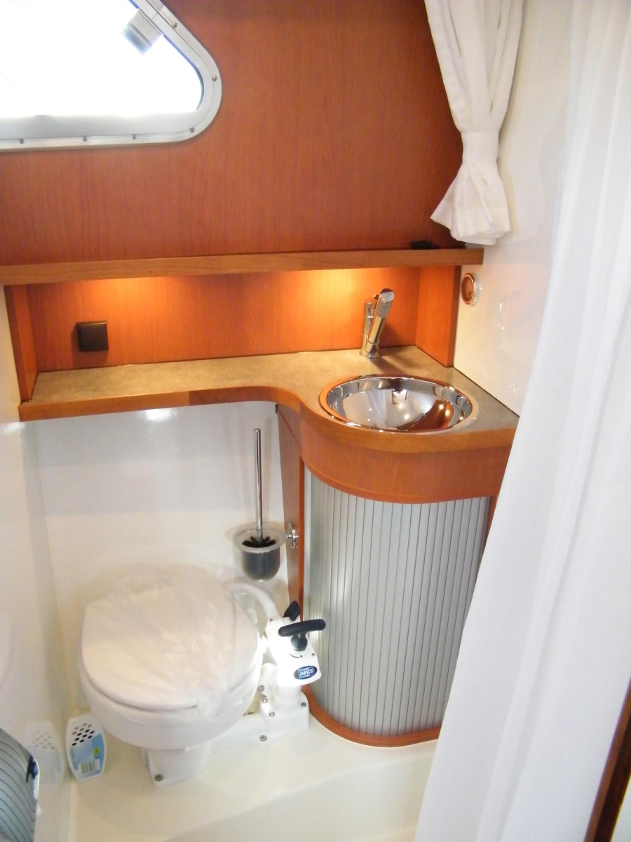 Photo #6 - FB-YachtcharterMarco / 860 AK New Line (MY Lilly) en Malchow - 2163