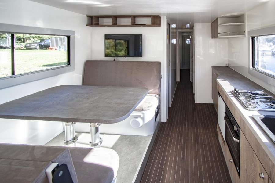 Photo #4 - HausbootKOMFORT 11 (MALIBU) en Roblinsee - 2184