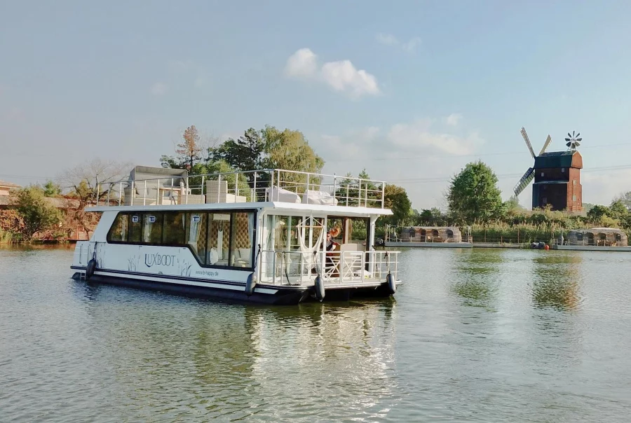 LuxbootLuxboot (Marie-Sophie)  - 0
