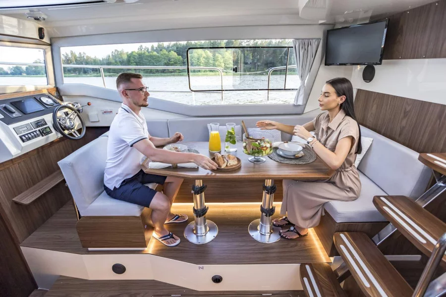 HouseboatGrand37 (13)  - 21