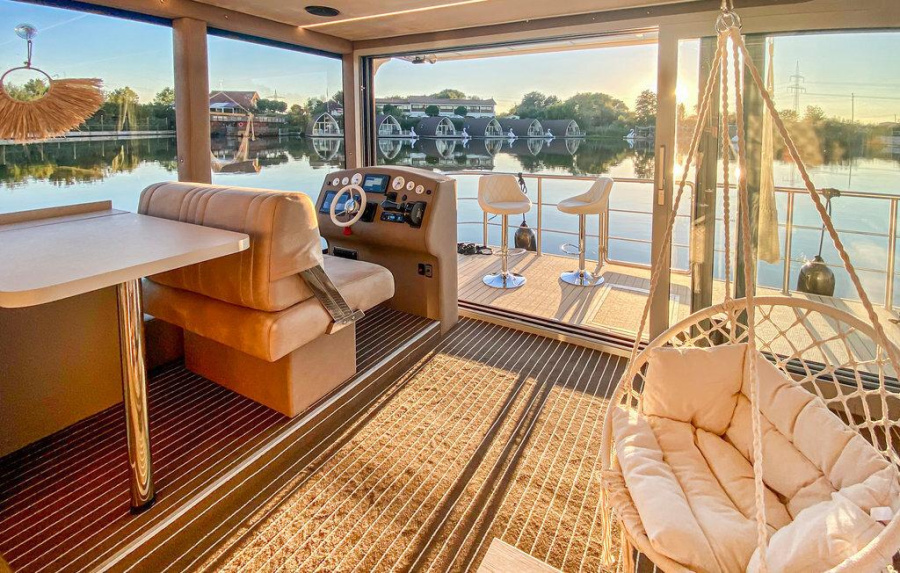Photo #3 - LuxbootLuxboot (Paradise Island) in Buchholz  - 2355