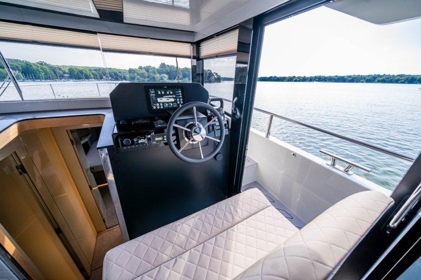 Photo #7 - Cobra YachtsMaestro 42 (Lumipe2) en Werder - 2368
