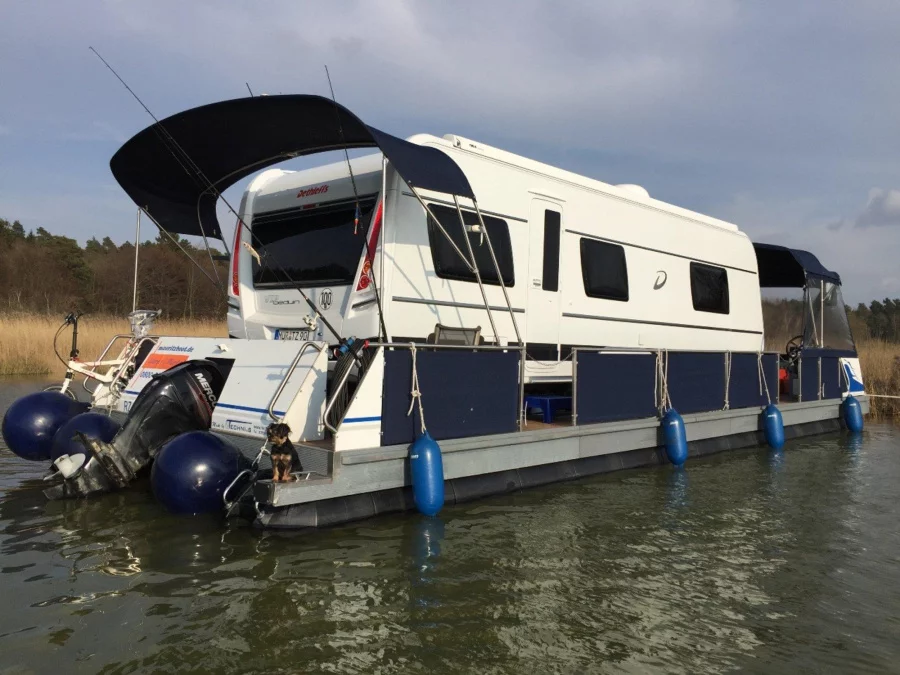 TechnusTrimaran-Schwimmplattform (Wechsel-Wassercamper mit eigenem Wohnwagen (4))  - 1