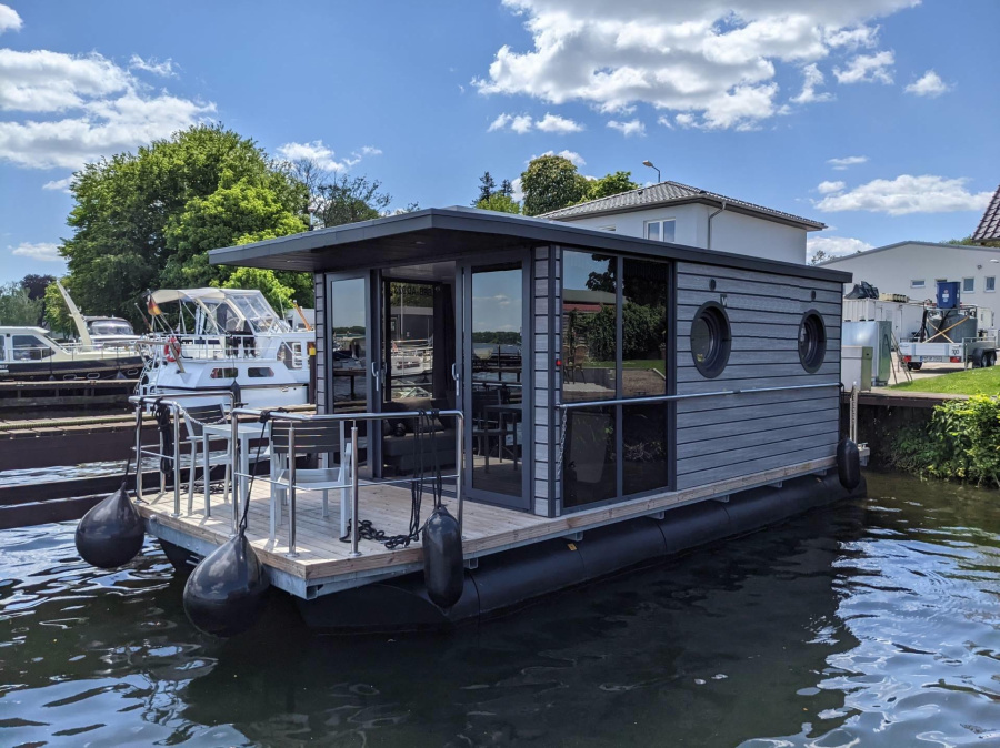 Photo #1 - MotoryachtenAppart M (Luft&Liebe) en Villa am See - Klubhaus & Hafen - 2374
