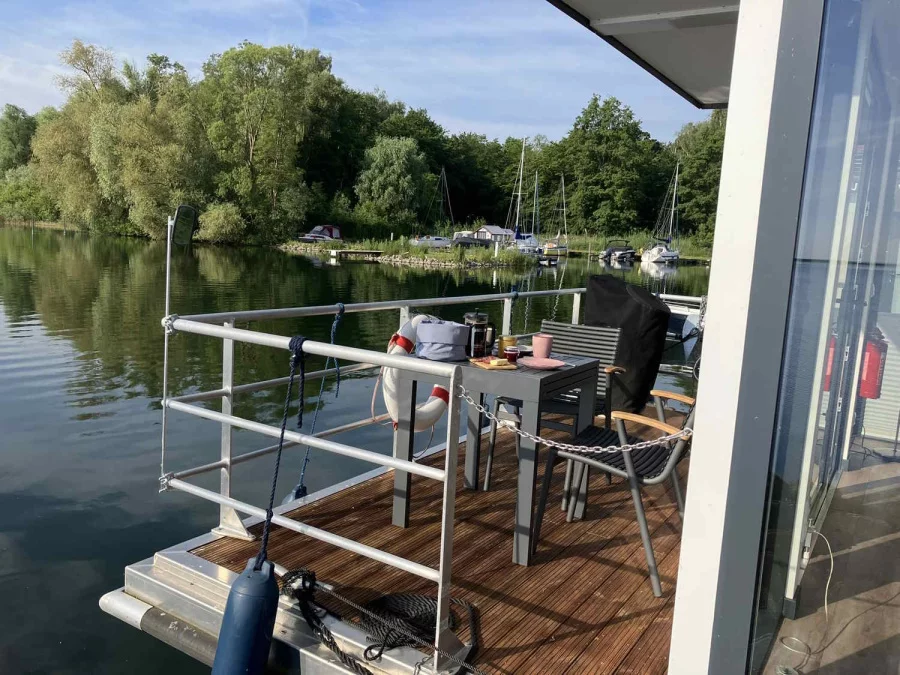 FLOATING33 (Hausboot Fru Püttelkow)  - 11