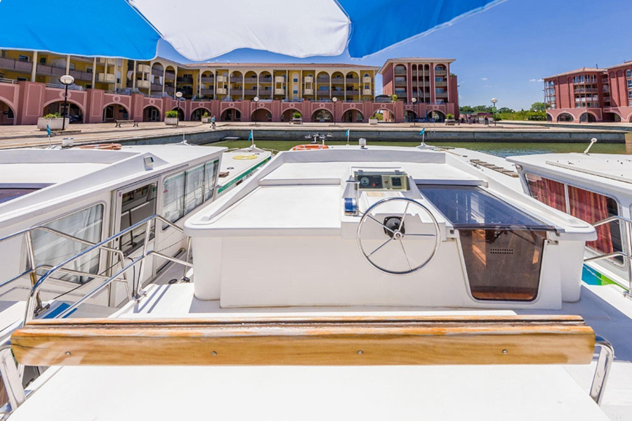 Photo #1 - Pénichette Flying Bridge1400 FB (1400 (9)) in  - 2689