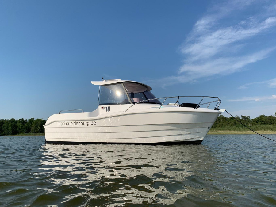 Photo #1 - DarekTexas 540 (11 Texas 540 Pilothouse) in Marina Eldenburg - 2794
