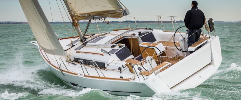 DUFOUR 350 (Blue scaff)  - 1
