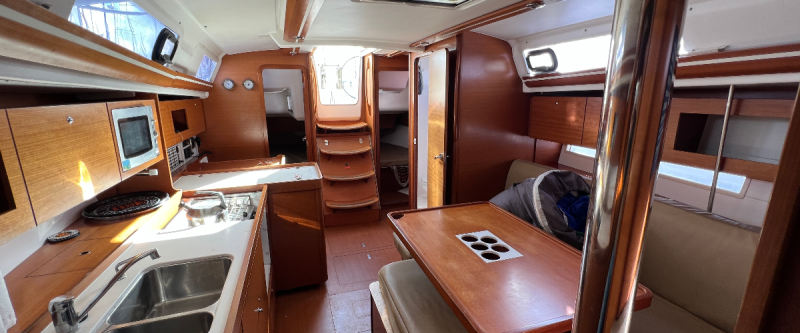 Photo #9 - DUFOUR 375 (CHIFOUMI) in Port du Crouesty - 26486