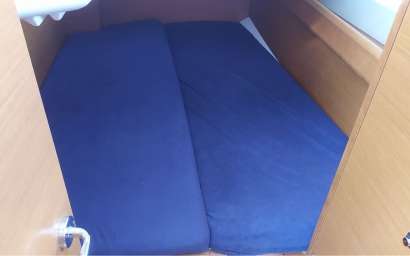 SUN ODYSSEY 379 DL 3CAB — photo 505