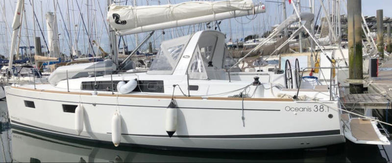 OCEANIS 38 DERIVEUR — photo 275